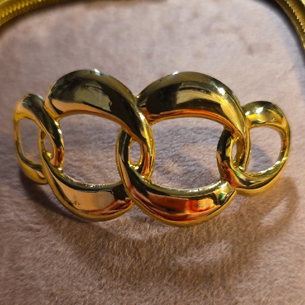 Vintage Curved Chain Link Brooch